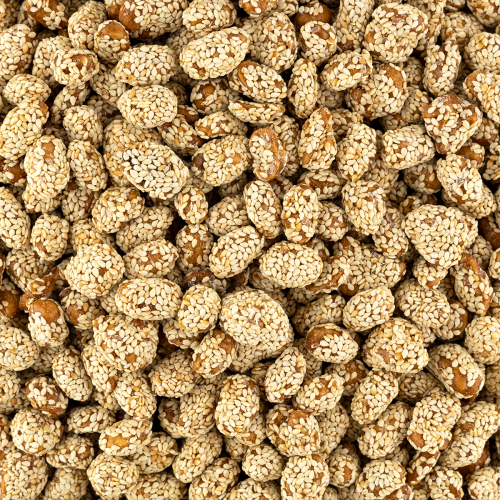 Gekarameliseerde pinda's met sesam Gekarameliseerde pinda's met sesam